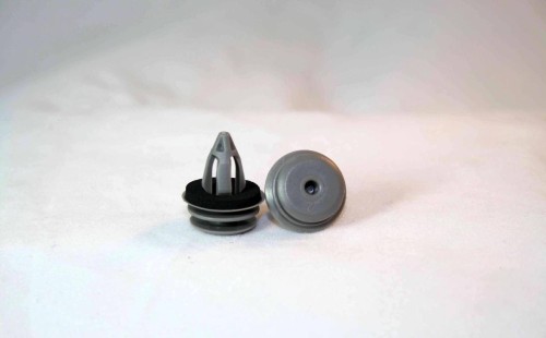 Clip mit Dichtscheibe 6