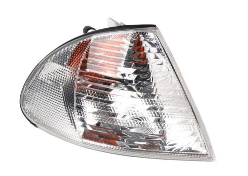 Front Right White Turn Indicator 1