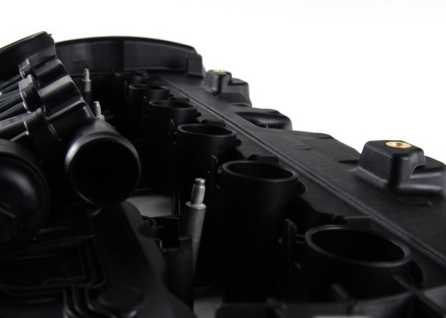 Cylinder head cover 16