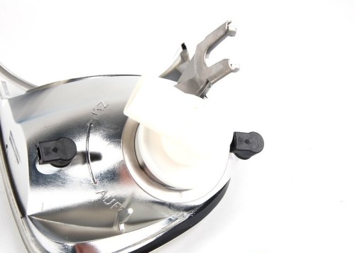 FRONT RIGHT WHITE TURN INDICATOR 3