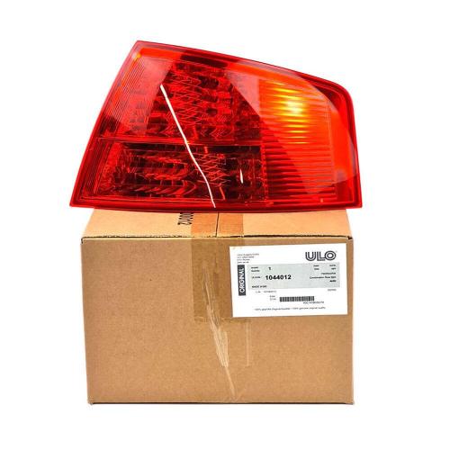 Right Rear Tail Light Lamp