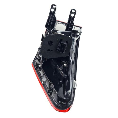 Tail Light Assembly 4