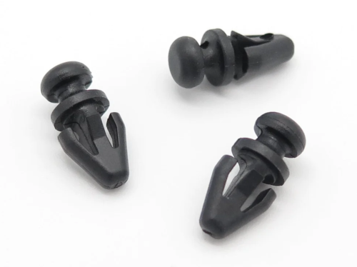 MOUNTING DOOR PANEL Clip 5mm 1