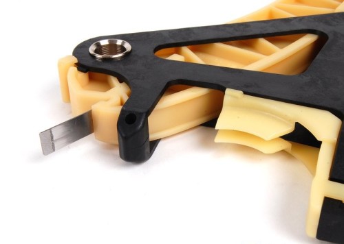 Chain tensioner and guide rail 9