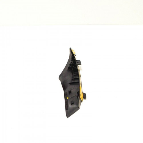 Seal, fr fender to c ; TR 3