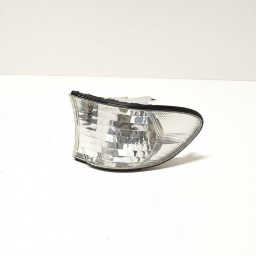 Blinkleuchte weiss vorne recht 4