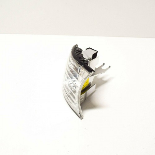 Blinkleuchte weiss vorne recht 2