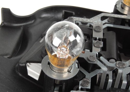 bulb socket, right 6