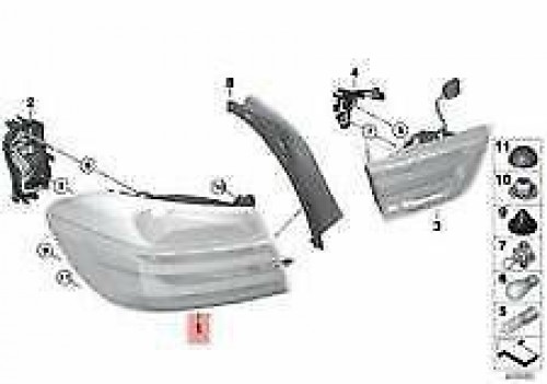 Rear light in the side panel, left 9