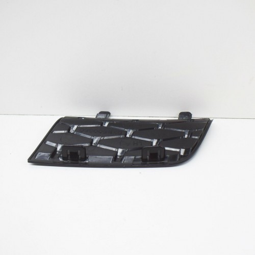 Front Bumper Grille 3